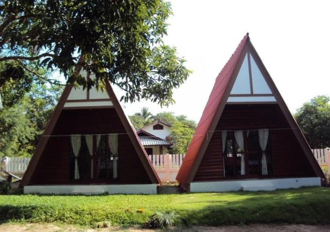 Отель Popeye House Мэхонгсон Экстерьер фото